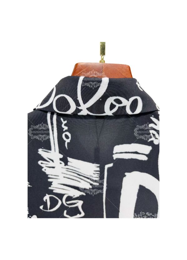 الأسود والأبيض بحري مرساة المحملة / معرض لوكس