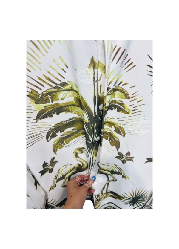 نابضة بالحياة الأصفر فلامنغو ورقة المحملة / معرض لوكس